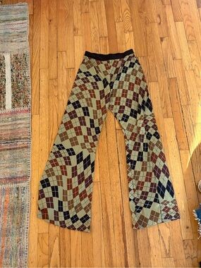 Elliss Geometric Print Wide Leg Pants in Olive, Burgundy & Navy